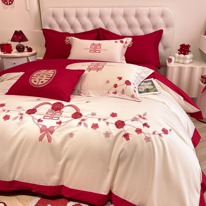 91家纺网 家纺一手货源 找家纺 遇见家居生活馆 2024新款全棉刺绣婚庆四件套 幸福约定-奶昔白