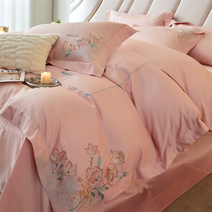 91家纺网 家纺一手货源 找家纺 红番天家居馆 全棉长绒棉刺绣四件套-艾伦系列 艾伦 美男粉