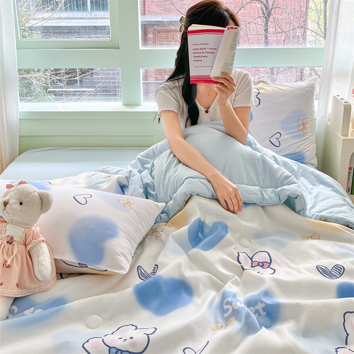 91家纺网 家纺一手货源 找家纺 古吉梦2024新款水洗棉小清新印花夏被被子被芯 夏被-爱心熊