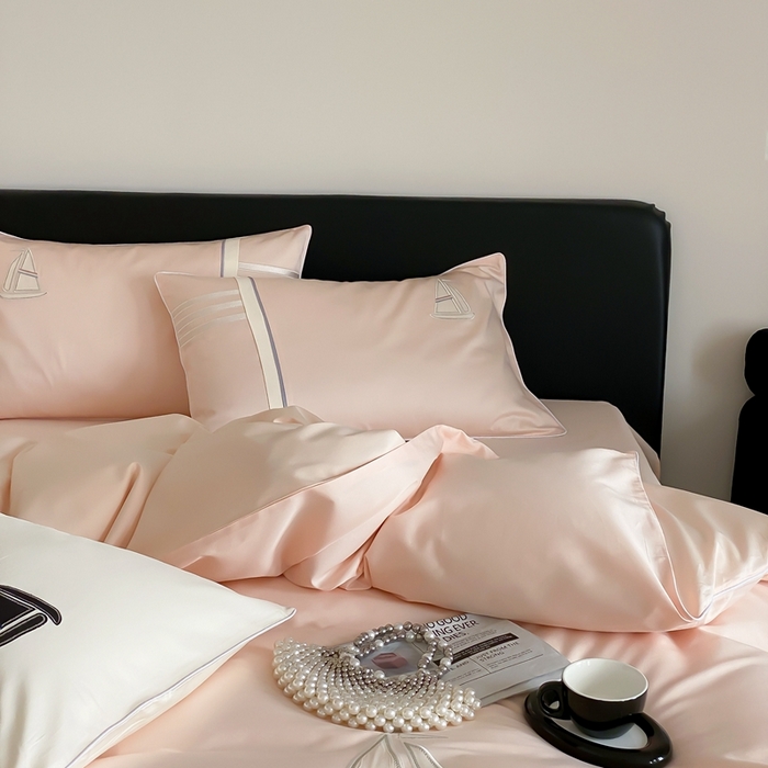 91家纺网 家纺一手货源 找家纺 MIU缪家居-2024新款100支全棉四件套-航海日记 爱神号（粉）