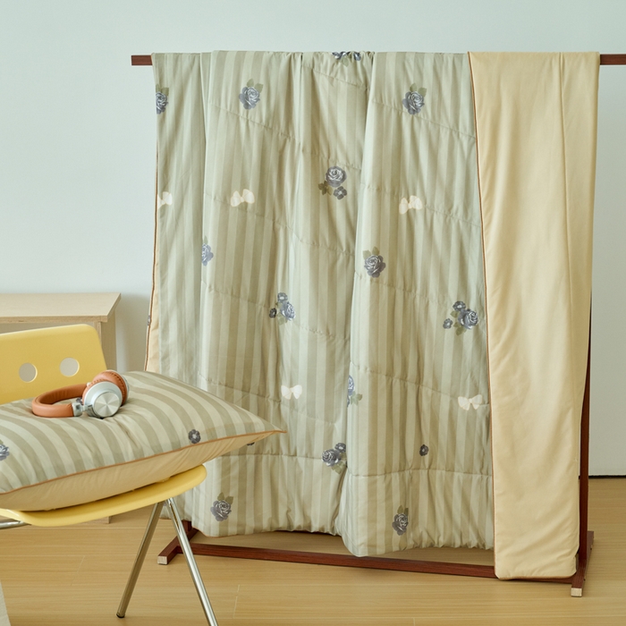 91家纺网 家纺一手货源 找家纺 吾诺家居 2024新款凉感冰柔丝印花夏被 绿玫瑰