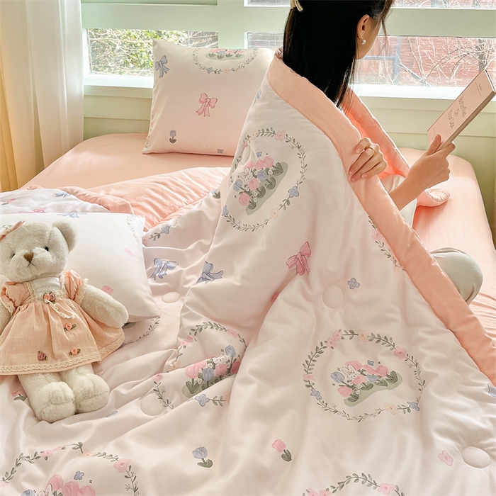 91家纺网 家纺一手货源 找家纺 古吉梦2024新款水洗棉小清新印花夏被被子被芯 夏被-花间兔