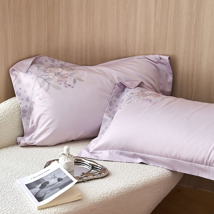 91家纺网 家纺一手货源 找家纺 红番天家居馆 2025新款长绒棉全棉绣花四件套--花间意境系列 海葵紫