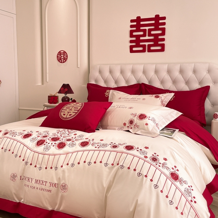 91家纺网 家纺一手货源 找家纺 遇见家居生活馆 2024新款全棉刺绣婚庆四件套 浪漫相随-奶昔白