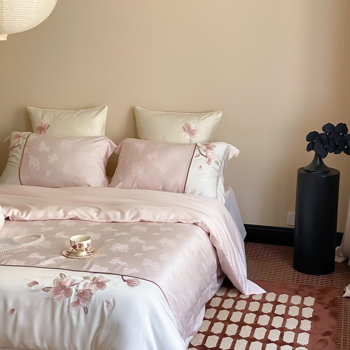 91家纺网 家纺一手货源 找家纺 MIU缪家居-2024新款100支天丝棉提花四件套-木兰诗语 木兰诗语（粉）