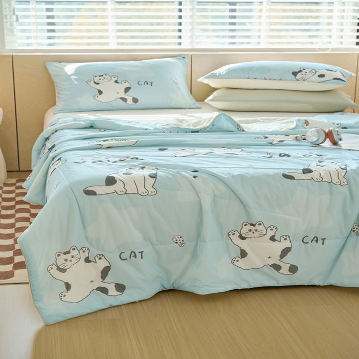 91家纺网 家纺一手货源 找家纺 吾诺家居 2024新款凉感冰柔丝印花夏被 蓝底猫