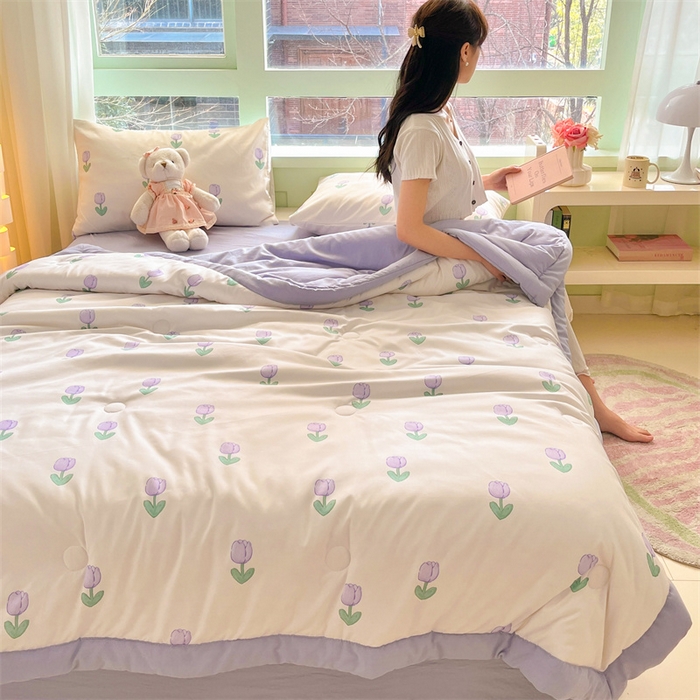 91家纺网 家纺一手货源 找家纺 古吉梦2024新款水洗棉小清新印花夏被被子被芯 夏被-紫郁盛开