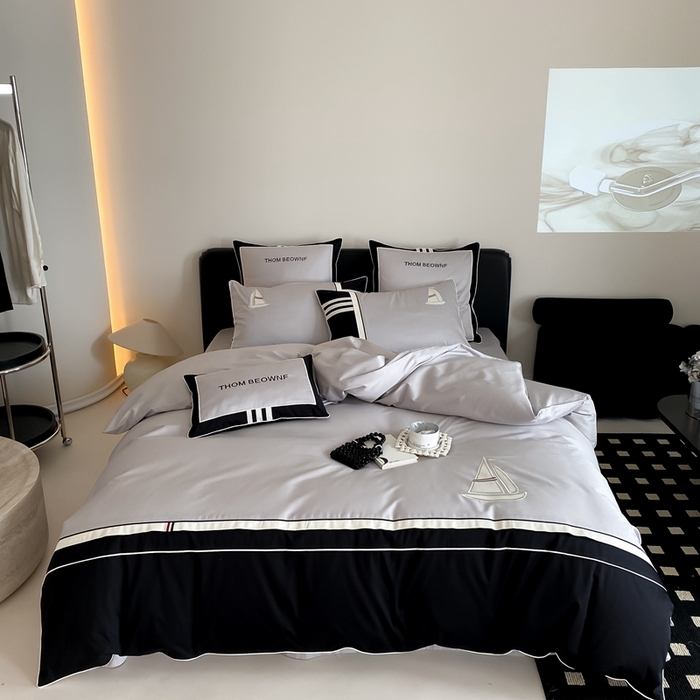 91家纺网 家纺一手货源 找家纺 MIU缪家居-2024新款100支全棉四件套-航海日记 自由号（灰）