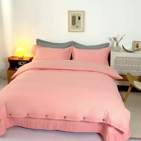 91家纺网 家纺一手货源 找家纺 优乐家纺 2025新款全棉水洗纯棉夹棉绗缝加厚四件套 爱情粉