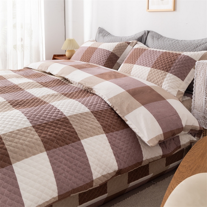 91家纺网 家纺一手货源 找家纺 优乐家纺 2025新款全棉四件套水洗纯棉夹棉绗缝加厚被罩 咖大格