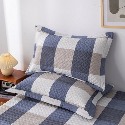 91家纺网 家纺一手货源 找家纺 优乐家纺 2025新款全棉枕套水洗纯棉夹棉绗缝加厚枕芯罩 蓝大格