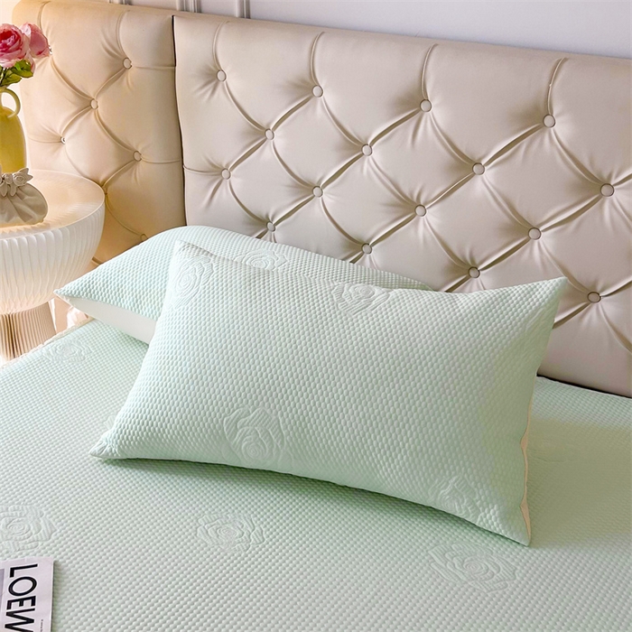 91家纺网 家纺一手货源 找家纺 恒爱A类冰丝豆豆床裙款国色天香系列凉席 薄荷绿