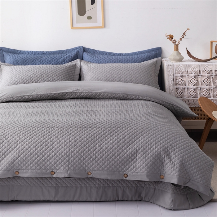 91家纺网 家纺一手货源 找家纺 优乐家纺2025新款全棉四件套水洗纯棉夹棉绗缝加厚被罩 皇宫灰
