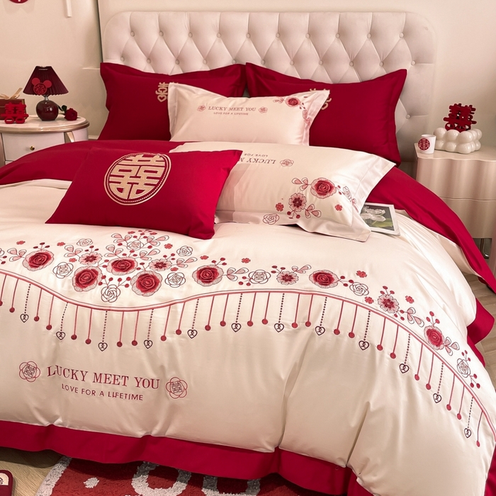 91家纺网 家纺一手货源 找家纺 遇见家居生活馆 2024新款全棉刺绣婚庆四件套 浪漫相随-奶昔白