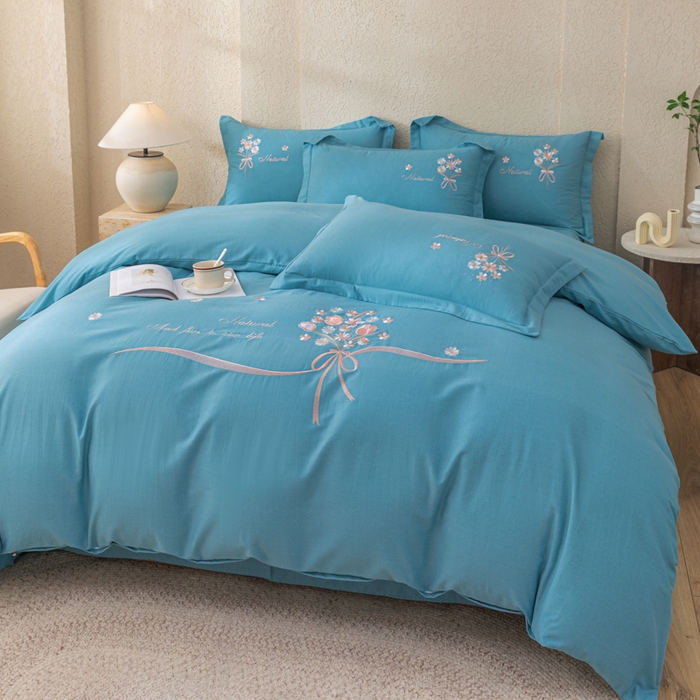 91家纺网 家纺一手货源 找家纺 绒博士 2024新款全棉磨毛暗合四件套-倾城之恋 湖蓝