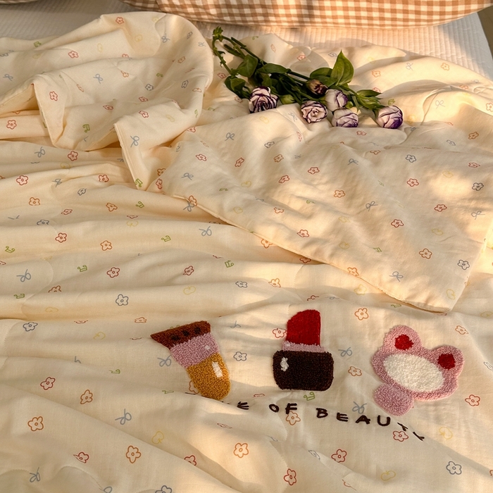 91家纺网 家纺一手货源 找家纺 洋铭区（原狠狠爱） 2024新款双层纱毛巾绣夏被 美妆公主