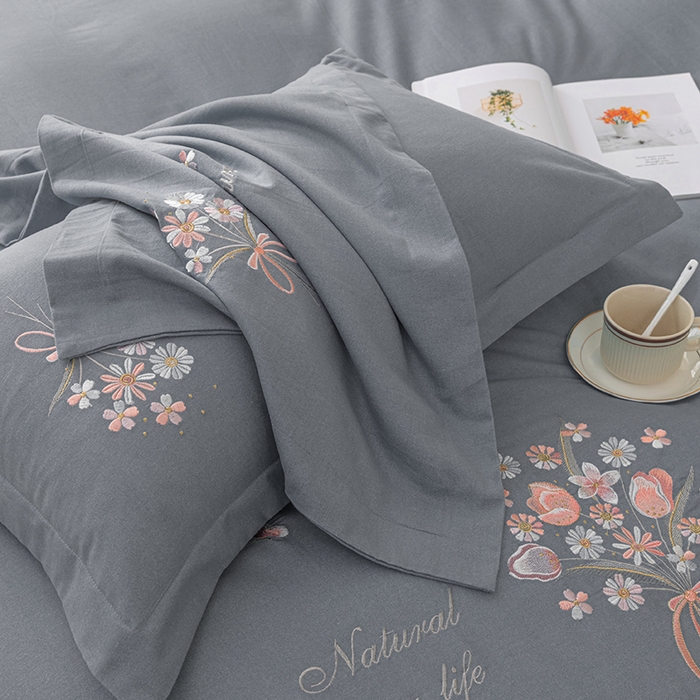 91家纺网 家纺一手货源 找家纺 绒博士 2024新款全棉磨毛暗合四件套-倾城之恋 灰色