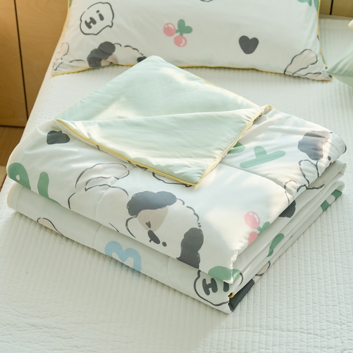 91家纺网 家纺一手货源 找家纺 吾诺家居 2024新款凉感冰柔丝印花夏被 酷狗绿