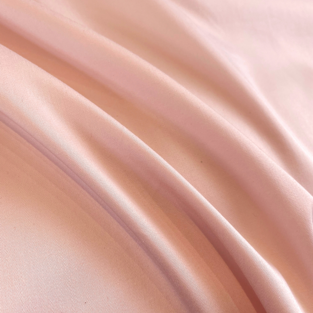 91家纺网 家纺一手货源 找家纺 红番天家居 2025新款全棉贡缎刺绣四件套-繁花系列 初恋粉