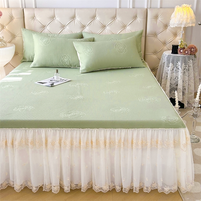 91家纺网 家纺一手货源 找家纺 恒爱A类冰丝豆豆床裙款国色天香系列凉席 抹茶绿