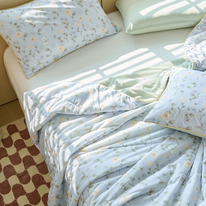 91家纺网 家纺一手货源 找家纺 吾诺家居 2024新款凉感冰柔丝印花夏被 小熊花园