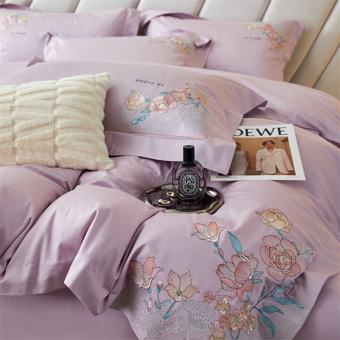 91家纺网 家纺一手货源 找家纺 红番天家居馆 全棉长绒棉刺绣四件套-艾伦系列 艾伦 海葵紫