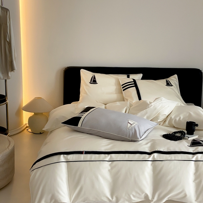 91家纺网 家纺一手货源 找家纺 MIU缪家居-2024新款100支全棉四件套-航海日记 黑珍珠号（白）