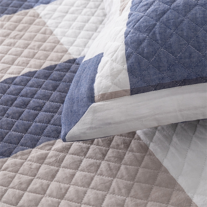 91家纺网 家纺一手货源 找家纺 优乐家纺 2025新款全棉枕套水洗纯棉夹棉绗缝加厚枕芯罩 蓝大格