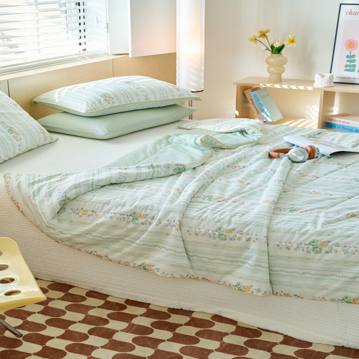 91家纺网 家纺一手货源 找家纺 吾诺家居 2024新款凉感冰柔丝印花夏被 绿意