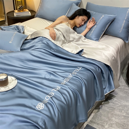 91家纺网 家纺一手货源 找家纺 （总）小久久（小九九） 2024新款水洗真丝刺绣双拼夏被四件套-山茶花