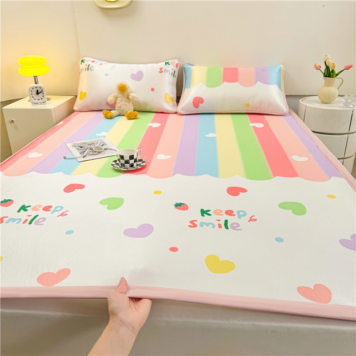 91家纺网 家纺一手货源 找家纺 喜居 2024新款碳光冰丝席冰丝凉席印花冰丝席三件套软凉席子 彩虹草莓