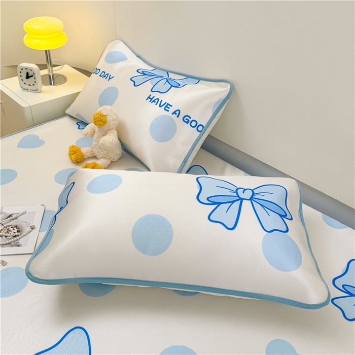 91家纺网 家纺一手货源 找家纺 喜居 2024新款碳光冰丝席冰丝凉席印花冰丝席三件套软凉席子 蓝色心情