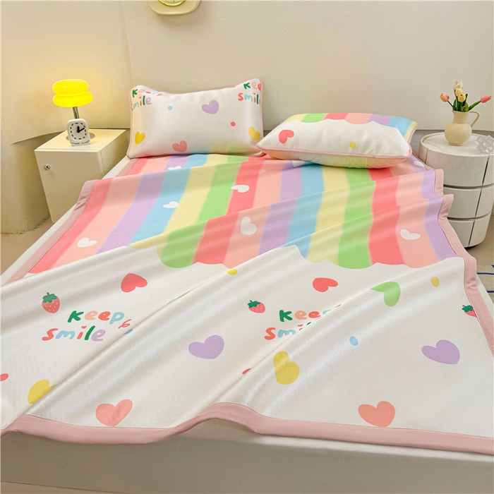 91家纺网 家纺一手货源 找家纺 喜居 2024新款碳光冰丝席冰丝凉席印花冰丝席三件套软凉席子 彩虹草莓