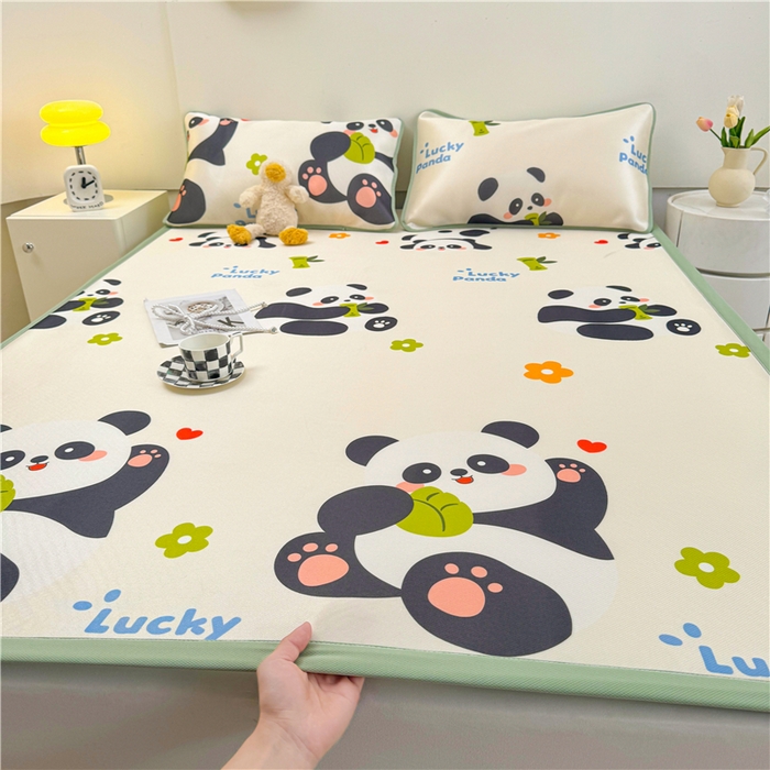 91家纺网 家纺一手货源 找家纺 喜居 2024新款碳光冰丝席冰丝凉席印花冰丝席三件套软凉席子 熊猫圆圆