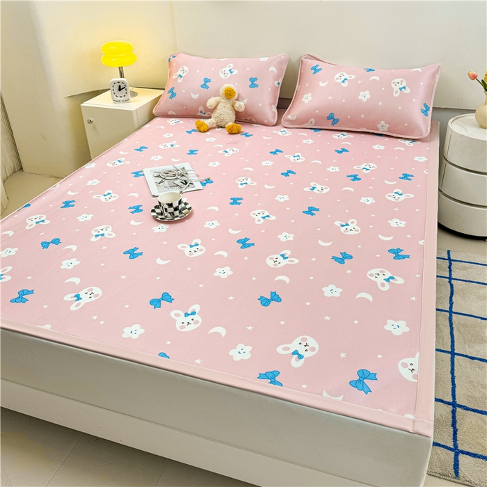 91家纺网 家纺一手货源 找家纺 喜居 2024新款碳光冰丝席冰丝凉席印花冰丝席三件套软凉席子 可爱兔