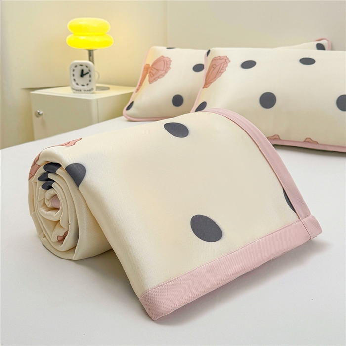 91家纺网 家纺一手货源 找家纺 喜居 2024新款碳光冰丝席冰丝凉席印花冰丝席三件套软凉席子 粉色心情