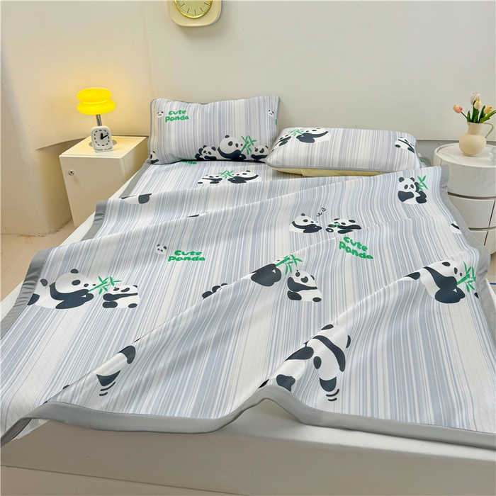 91家纺网 家纺一手货源 找家纺 喜居 2024新款碳光冰丝席冰丝凉席印花冰丝席三件套软凉席子 熊宝