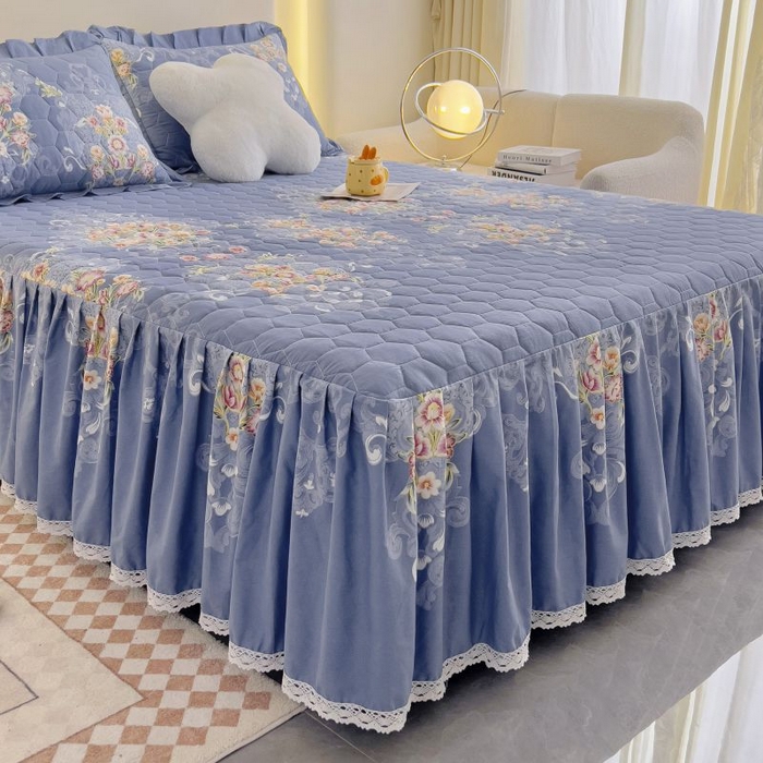 91家纺网 家纺一手货源 找家纺 情煊家纺 2024新款全棉亲肤夹棉纯色印花床裙单品系列-单床裙 锦绣花期-蓝