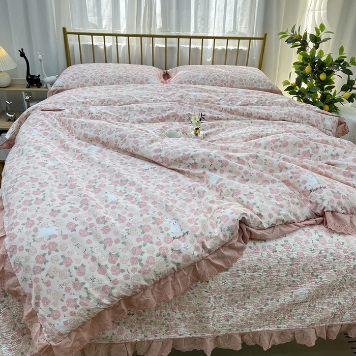 91家纺网 家纺一手货源 找家纺 暖居 2024新款被套床盖四件套 美丽故事