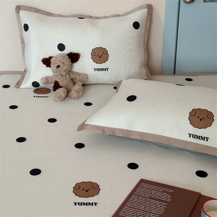 91家纺网 家纺一手货源 找家纺 三味舒屋 2025新款抗菌防螨900D养生细冰藤凉席-床席款 点点曲奇