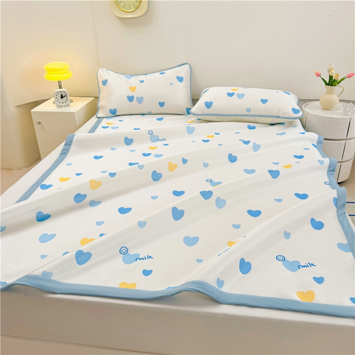 91家纺网 家纺一手货源 找家纺 喜居 2024新款碳光冰丝席冰丝凉席印花冰丝席三件套软凉席子 蓝色爱心