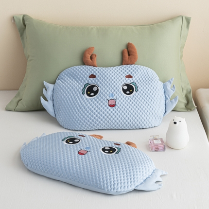 91家纺网 家纺一手货源 找家纺 （总）麦肯锡 2024新款冰豆豆小奶龙荞麦枕