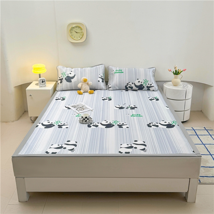 91家纺网 家纺一手货源 找家纺 喜居 2024新款碳光冰丝席冰丝凉席印花冰丝席三件套软凉席子 熊宝