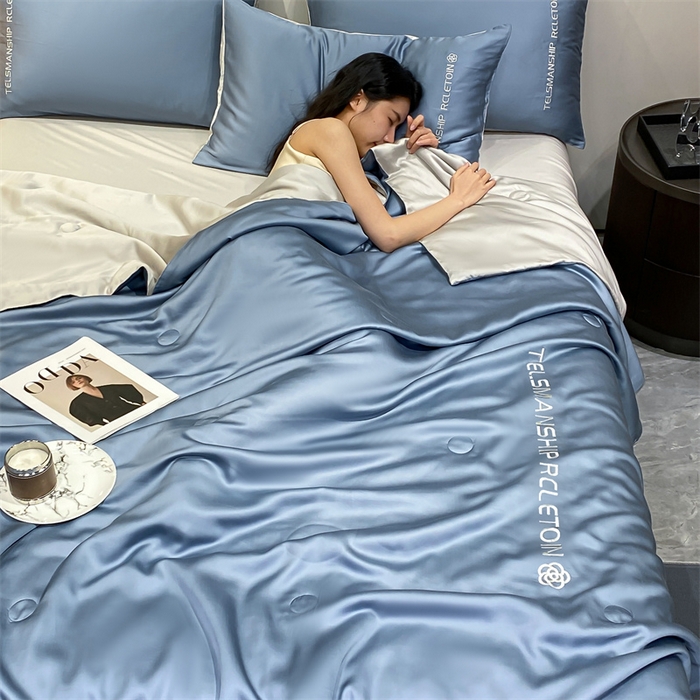 91家纺网 家纺一手货源 找家纺 （总）小久久（小九九） 2024新款水洗真丝刺绣双拼夏被四件套-山茶花