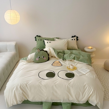 91家纺网 家纺一手货源 找家纺 （总）蜜柚 2024新款全棉水洗棉工艺贴布绣卡通四件套