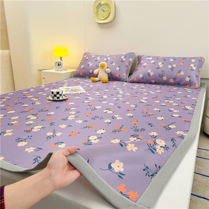 91家纺网 家纺一手货源 找家纺 喜居 2024新款碳光冰丝席冰丝凉席印花冰丝席三件套软凉席子 蔷薇花