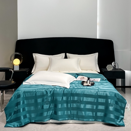 91家纺网 家纺一手货源 找家纺 红嘴企鹅 2025新款简约纯色提花夏被 提花绿色