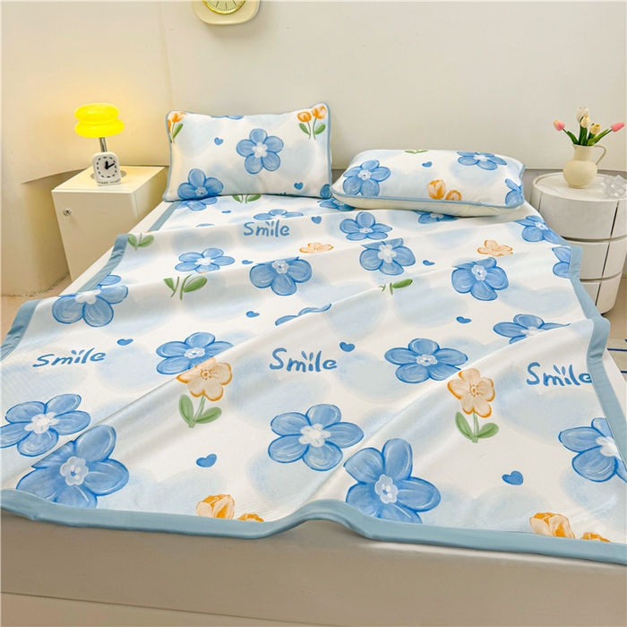 91家纺网 家纺一手货源 找家纺 喜居 2024新款碳光冰丝席冰丝凉席印花冰丝席三件套软凉席子 蓝色花海