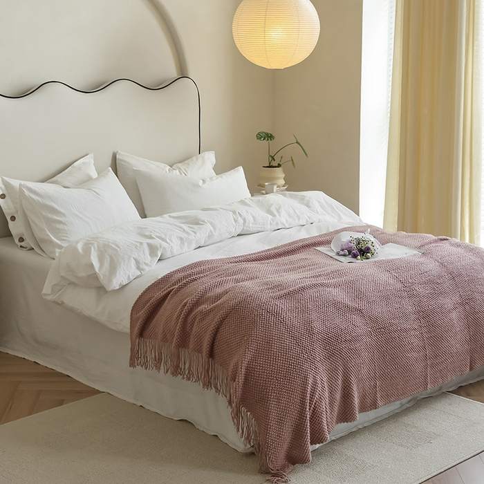 91家纺网 家纺一手货源 找家纺 朴尔家纺-毛巾被 2024年新款波波风流苏柔糯毯床尾毯沙发巾-朴尔毛巾被 波波流苏柔糯毯-豆粉