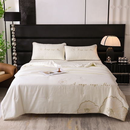 91家纺网 家纺一手货源 找家纺 你好美丽 2025新款凉感丝绣花0.6乳胶凉席夏被四件套-盛世年华 乳白
